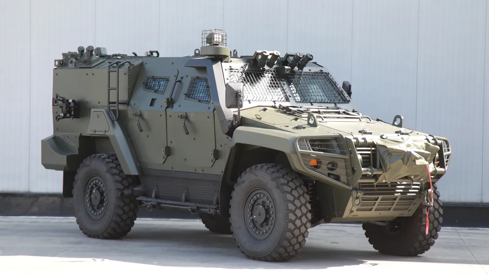 AIBAR 4×4 base vehicle, studio view
